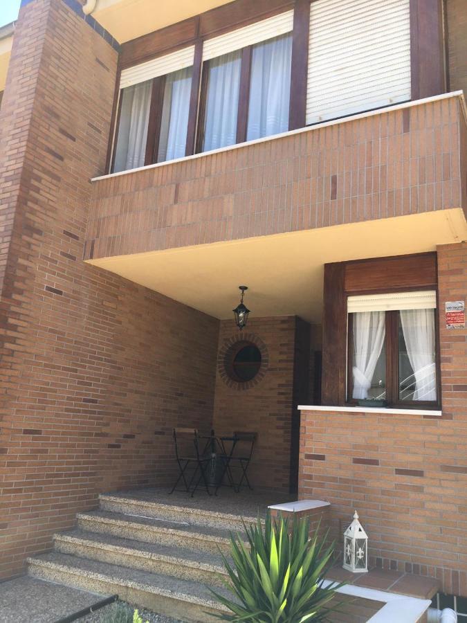 Chalet En Laredo Cerca De La Playa. Villa Exterior photo