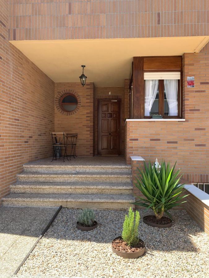 Chalet En Laredo Cerca De La Playa. Villa Exterior photo